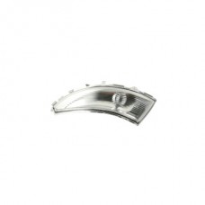 Повторитель поворота левый Renault Captur 13-17/ Clio 12-17 / Zoe 12-20/ Nissan Micra 16-