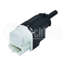 Датчик педали тормоза Renault Dokker 13 -/ Duster/Sandero 10-/ Captur 13-/ Clio/Logan 12-